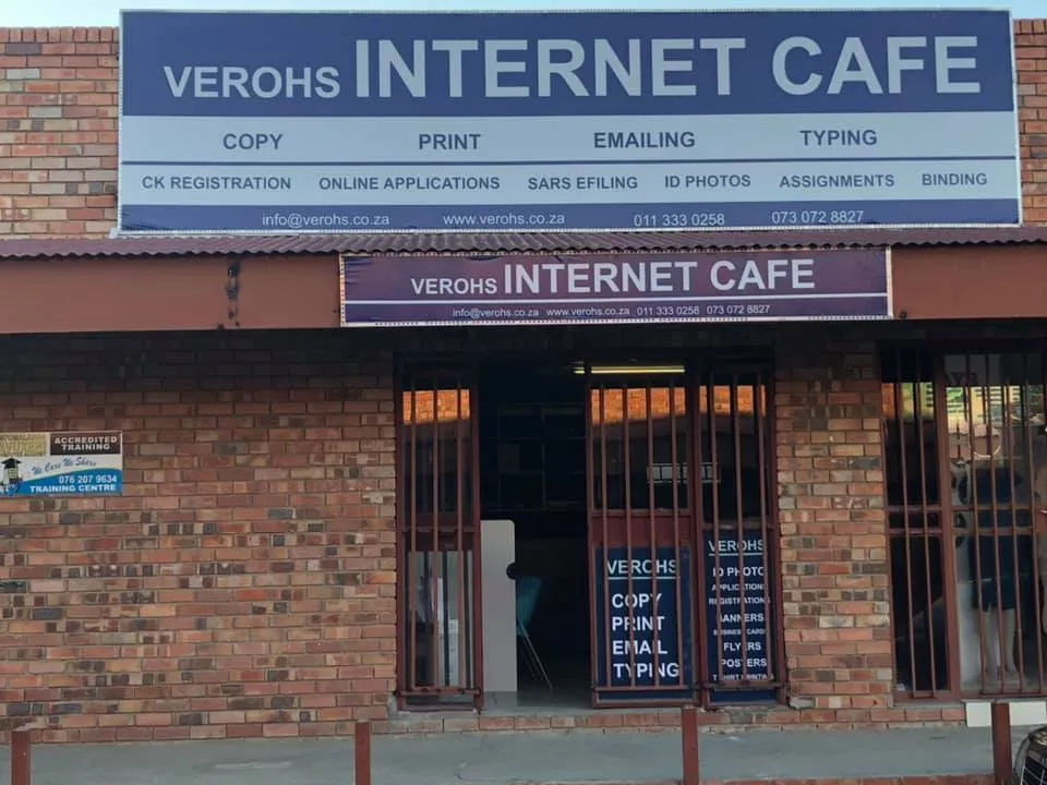 Verohs Internet Cafe Elukwatini photo 1