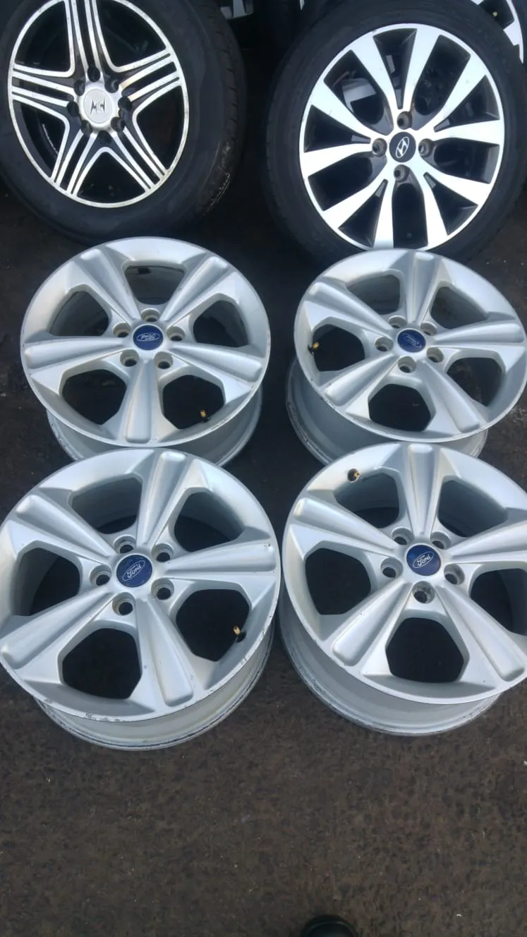 WS AUTO WHEELS FINDERS photo 2