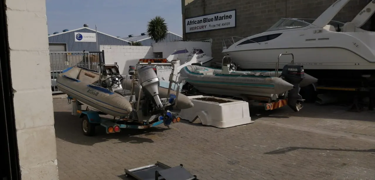 Africa Blue Auto Marine photo 3