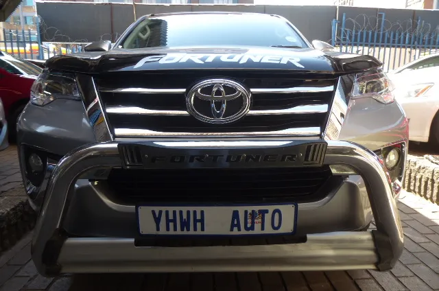 a YHWH (Yahweh) AUTO 0740956652 photo 4