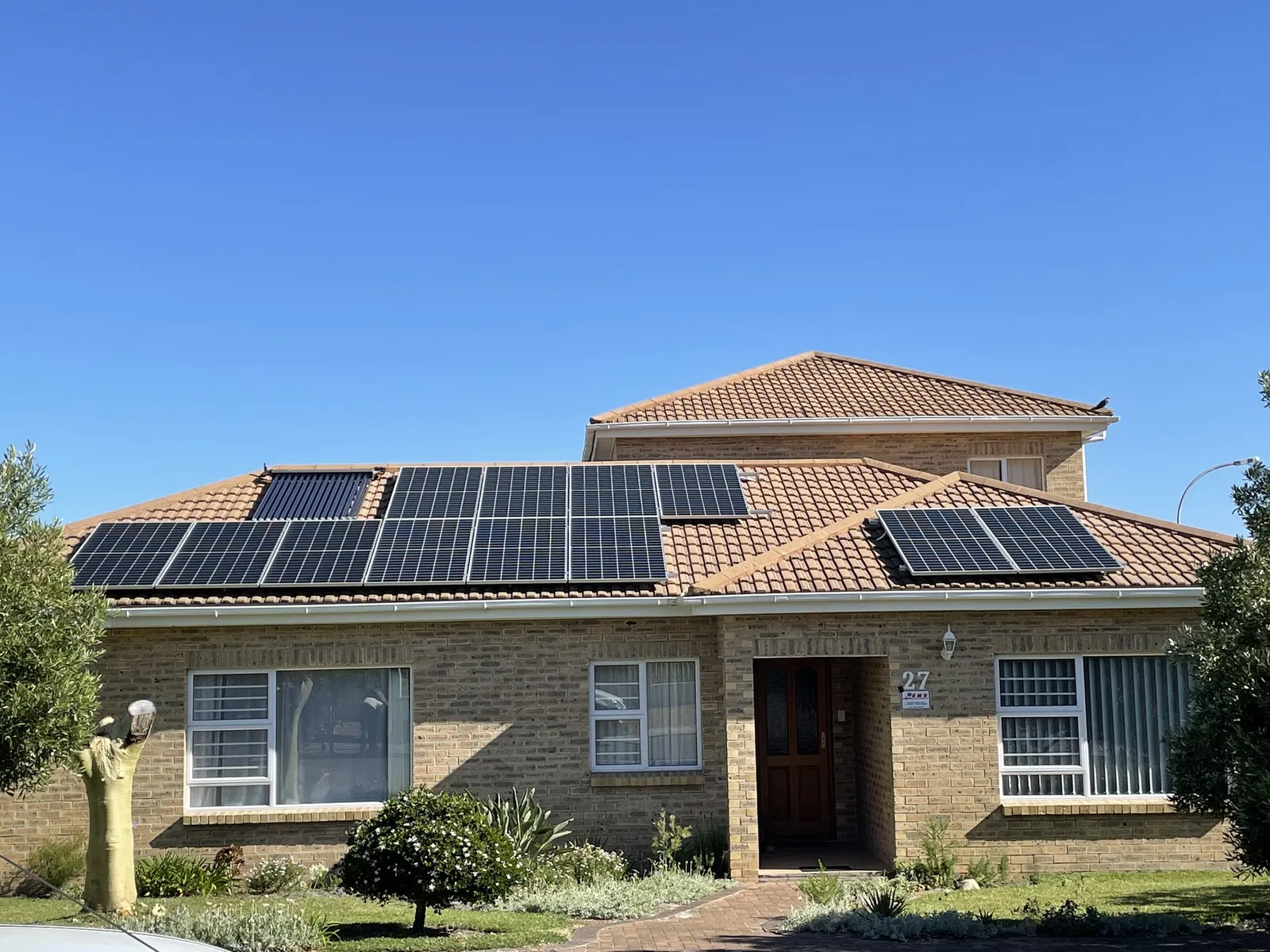 LRG Solar Supplies photo 4