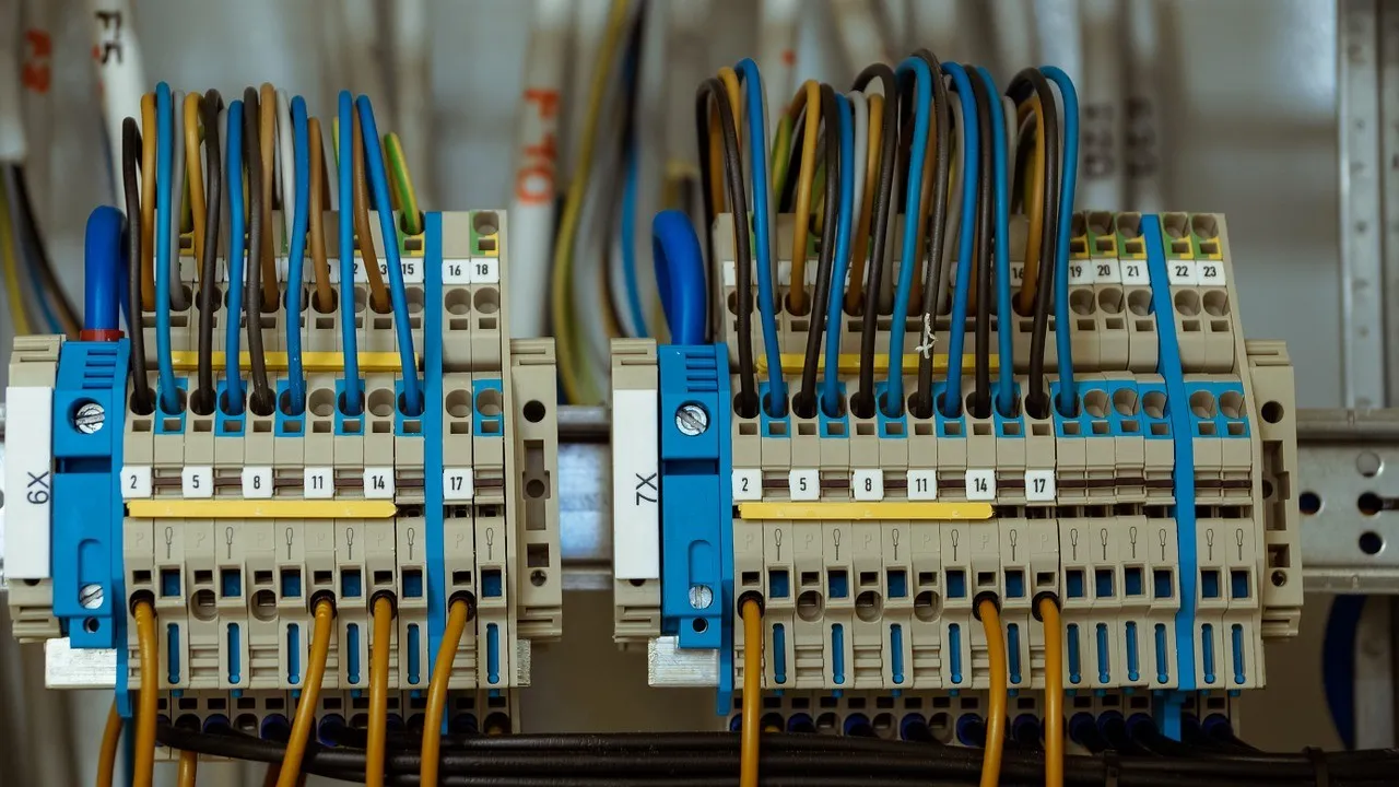 Pretoria East Electricians -No Call Out Fee photo 3