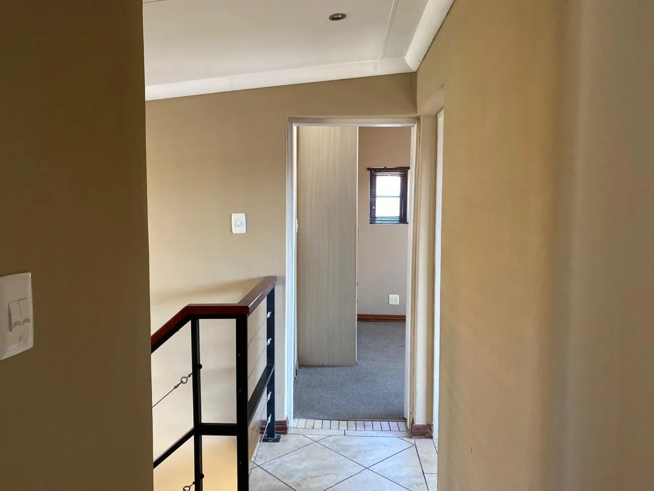 Real Estate photo 2
