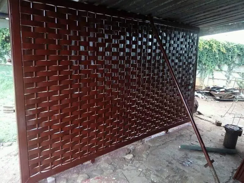 Palisade Installation & Weaving 0825064115 photo 1