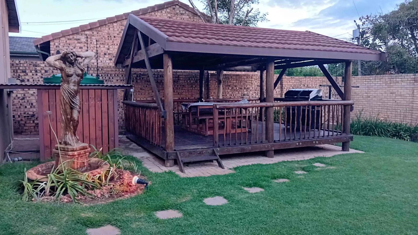 Rusticluke Guesthouse photo 2