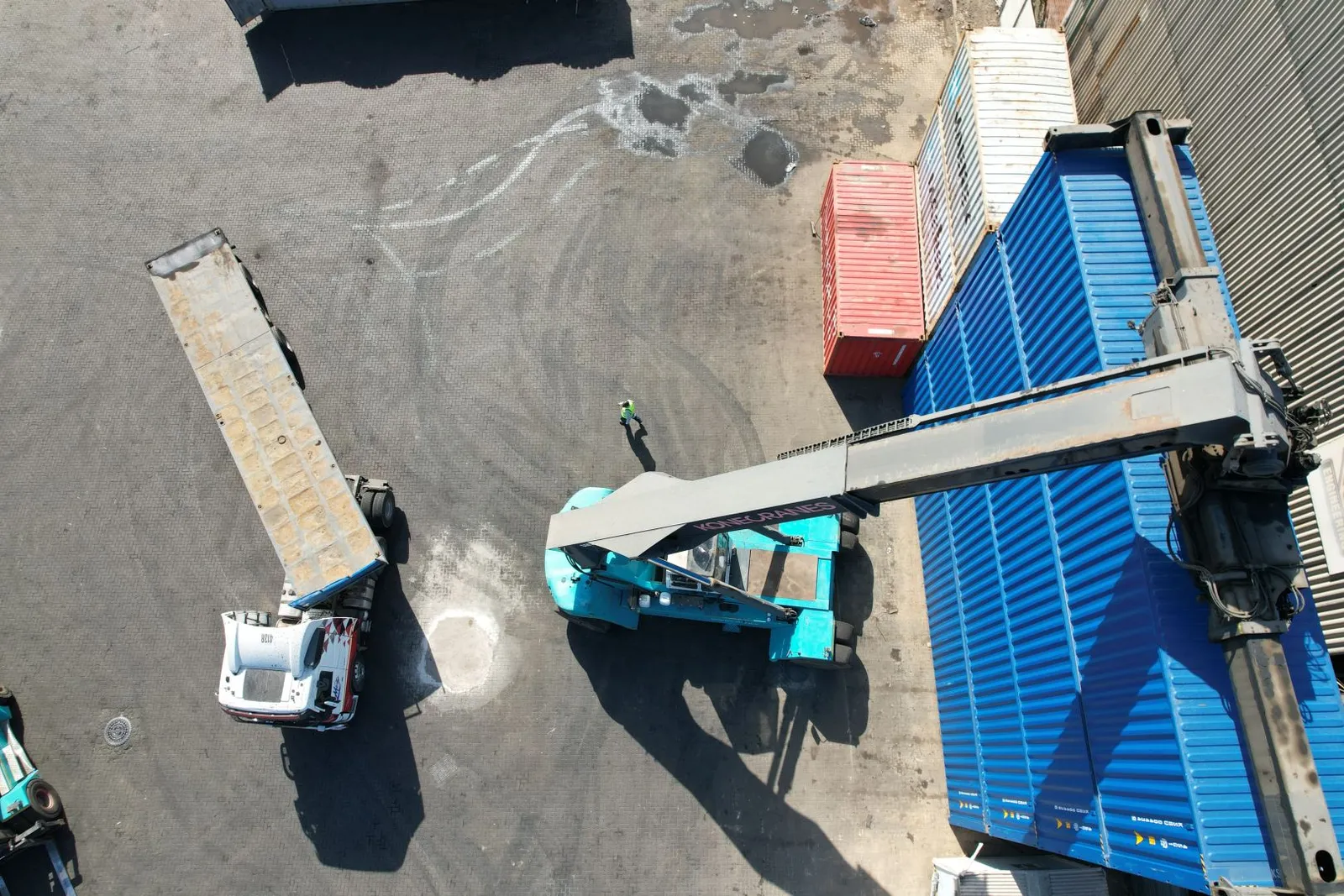 OneLogix Cargo Solutions photo 2