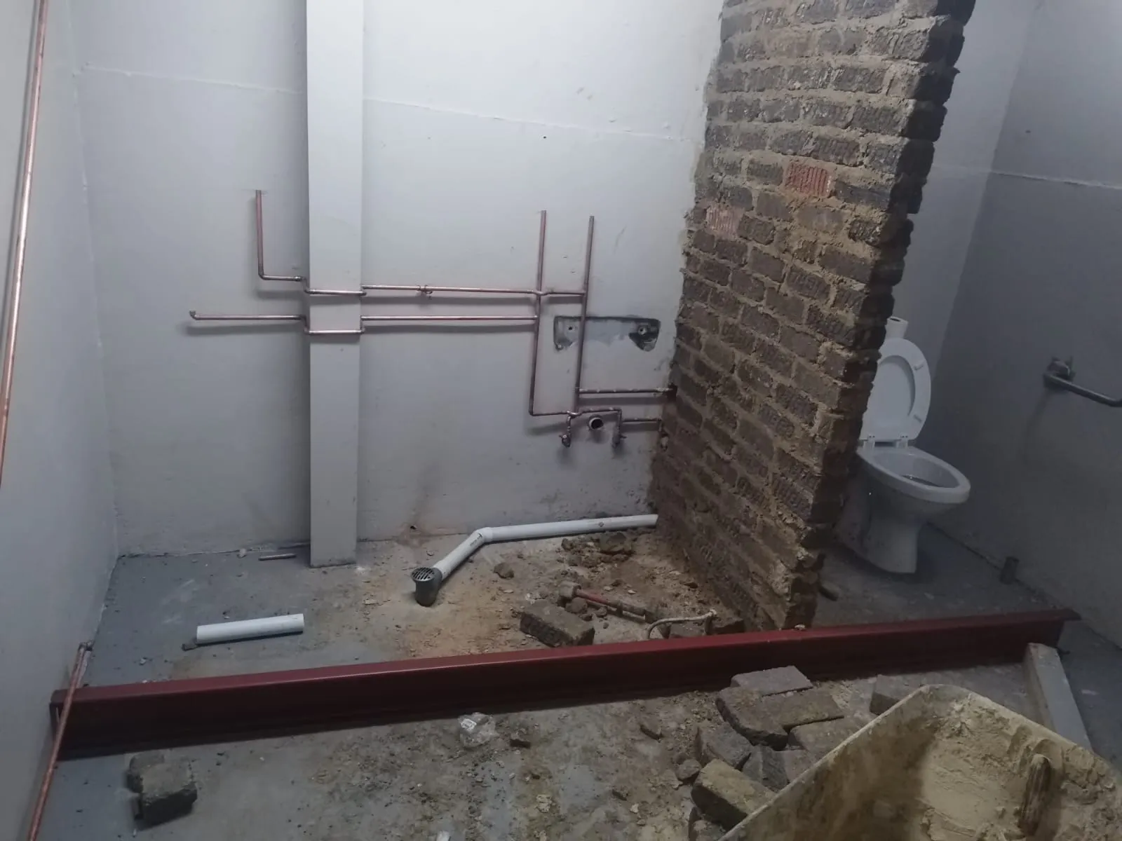 Best Plumber in Waterkloof Pretoria photo 1