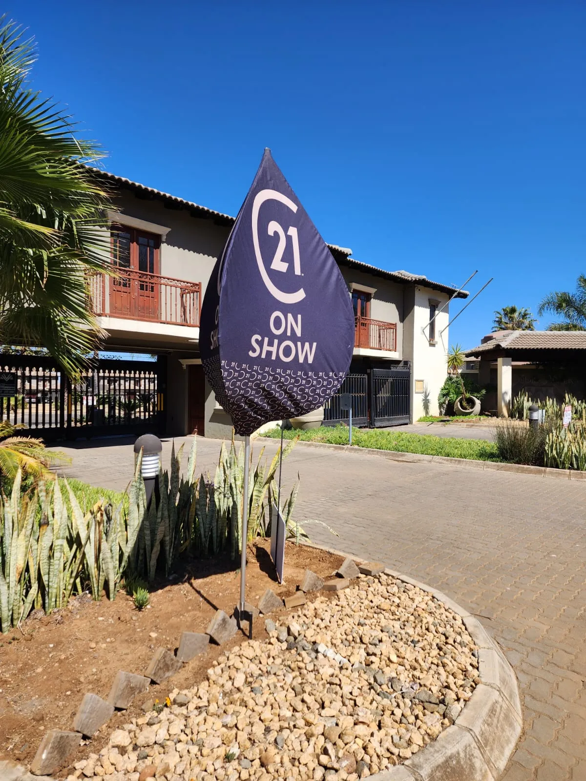 Century 21 Hartbeespoort photo 4