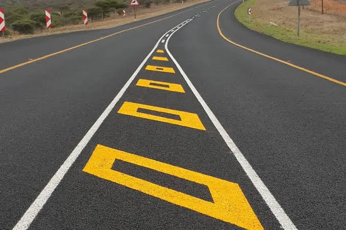 SPECIALIZED ROAD MARKING photo 4