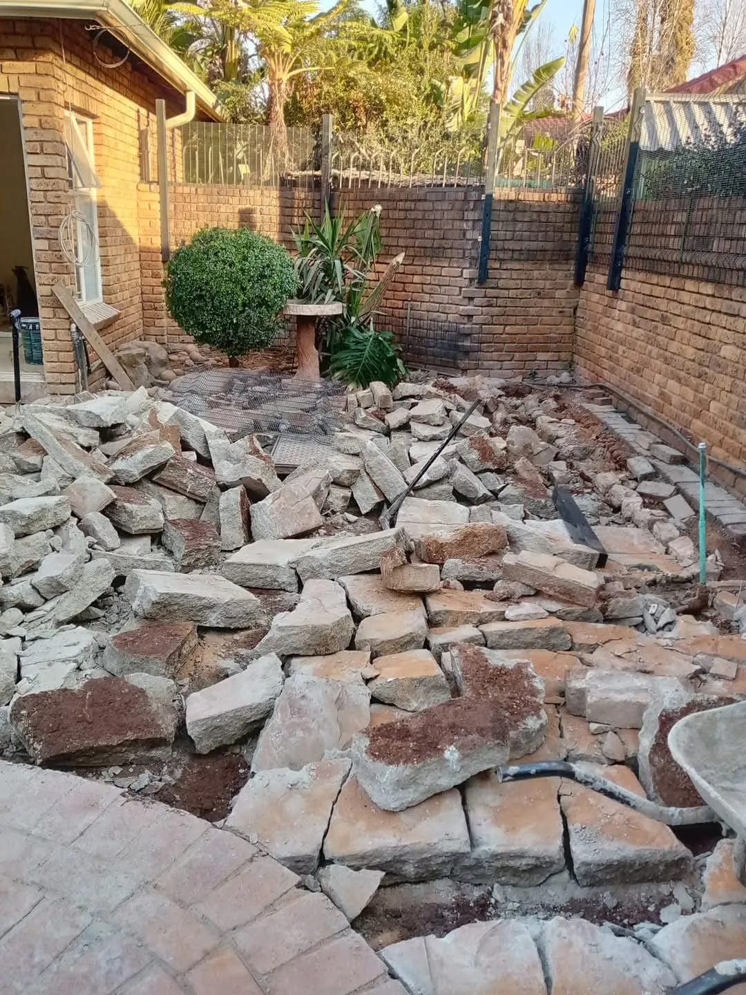 Striving Mind Trading 1386 -Handyman Pretoria photo 4