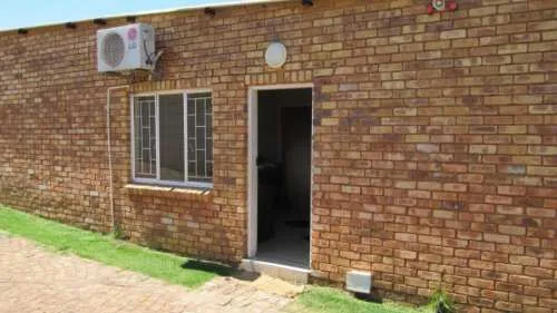 Pretoria East Storage photo 3