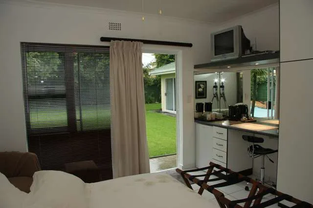 Araluen Cottage- Benoni photo 3