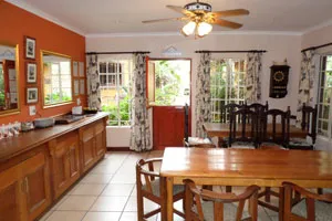The Rooster's Nest Bed and Breakfast photo 4