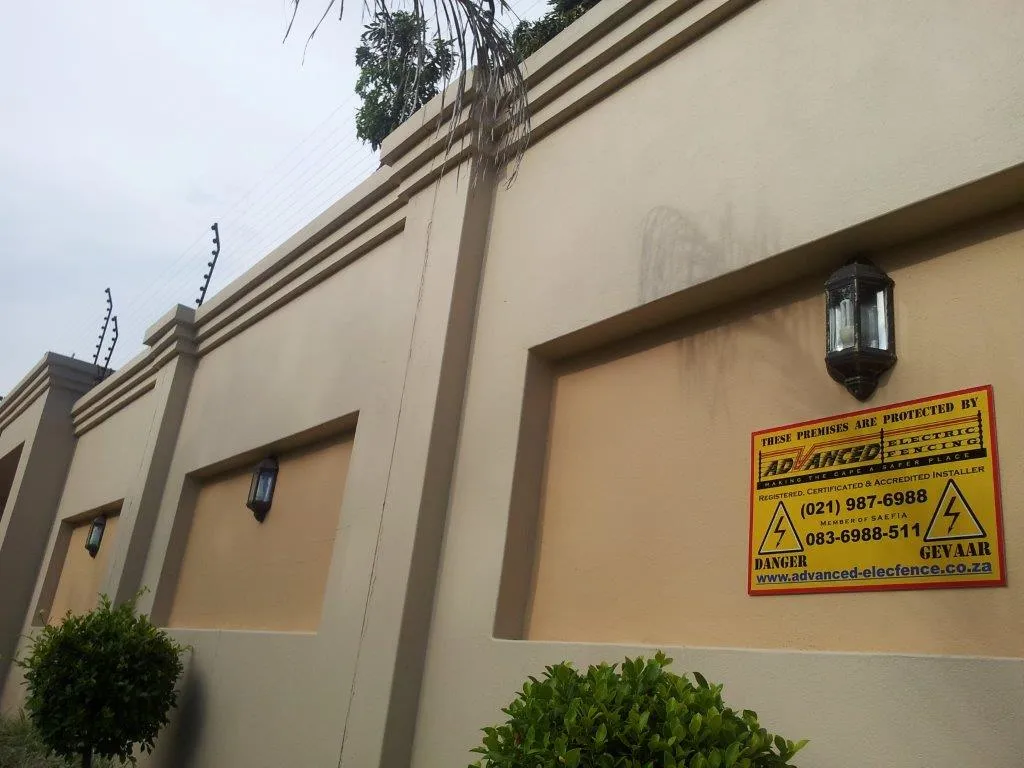 ADVANCED Electric FencingOPEN DURING LOCKDOWN photo 1