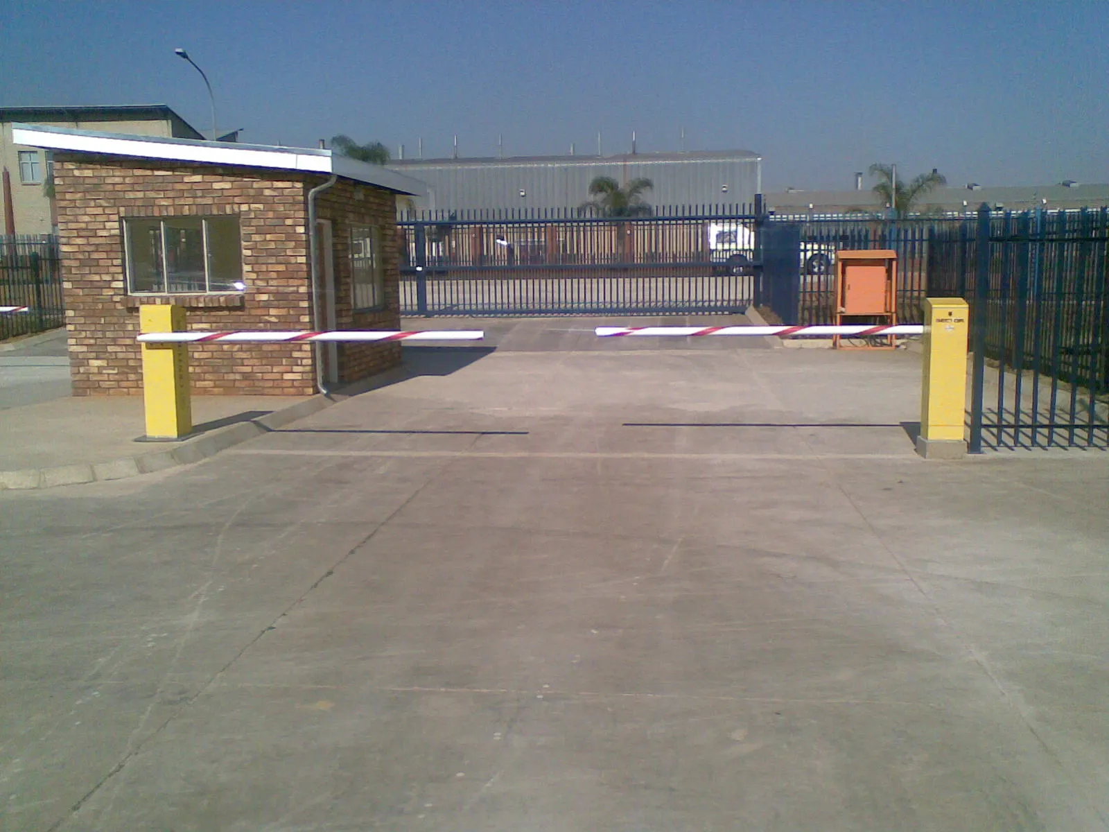 Centurion Auto Gate CC photo 1