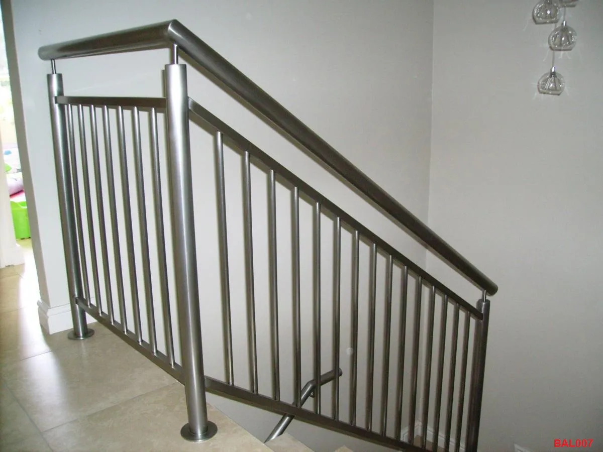 Stainless Steel Mega photo 2
