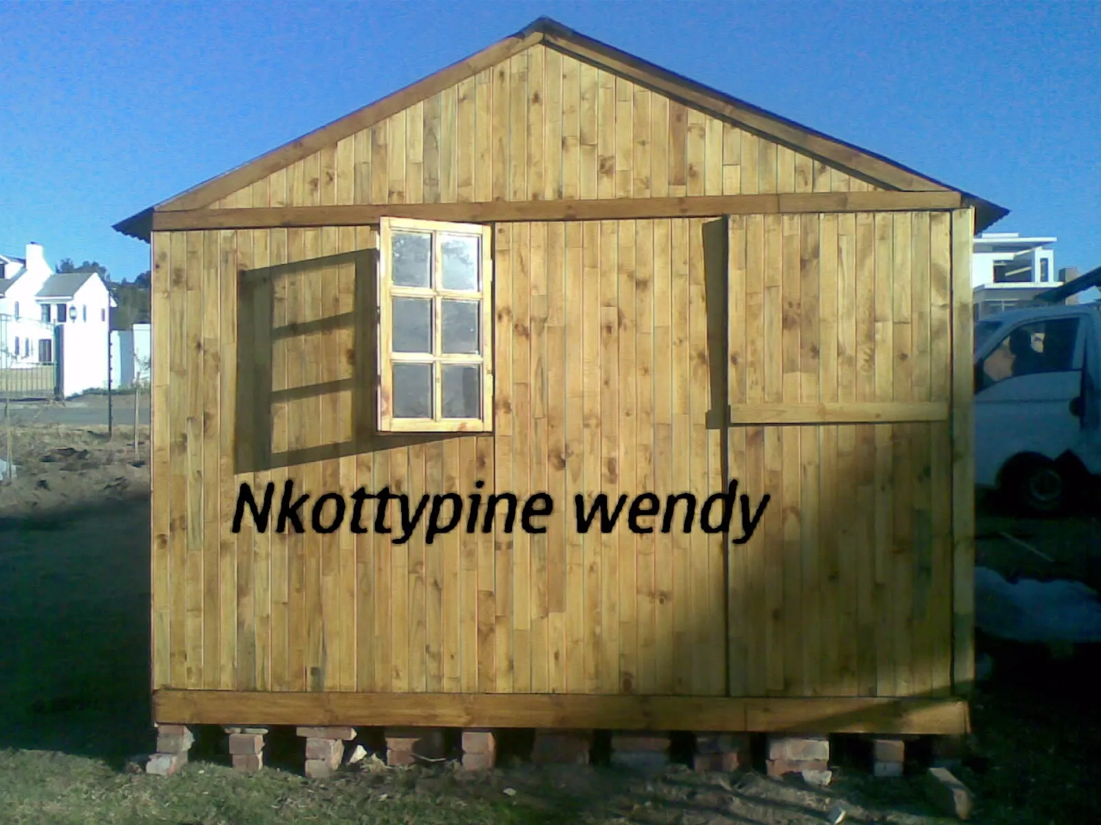 CLIFFY WENDY HOUSE AND DOLL HOUSES photo 4