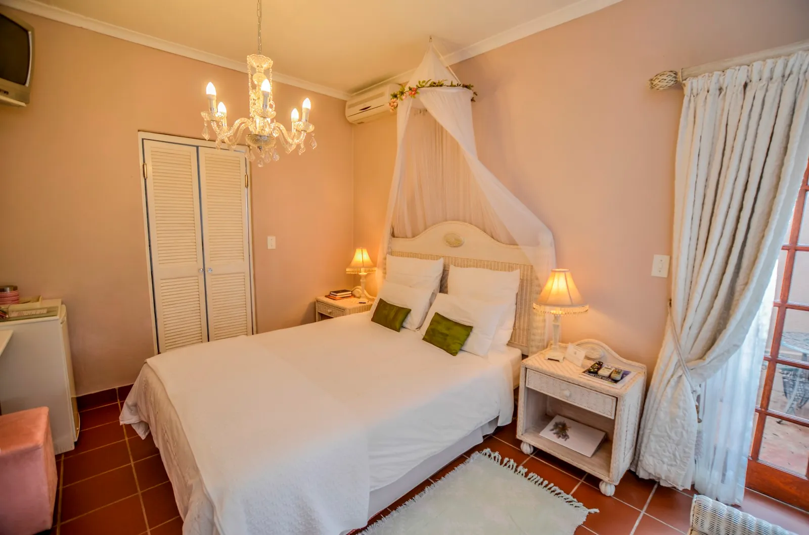 Lavender Guest House - White River photo 4