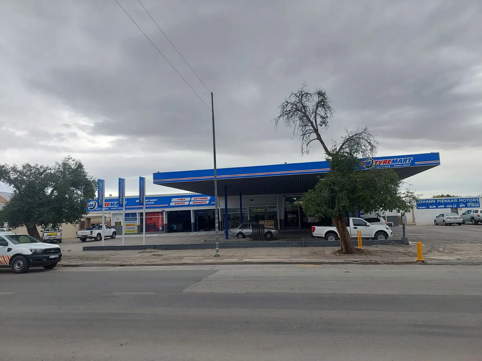Tyremart Beaufort West photo 2