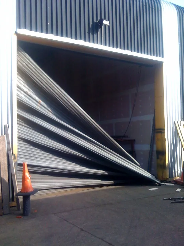 INDUSTRIAL ROLLER SHUTTER DOOR REPAIRS photo 4