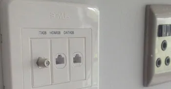 Ceilingpowerpole photo 3