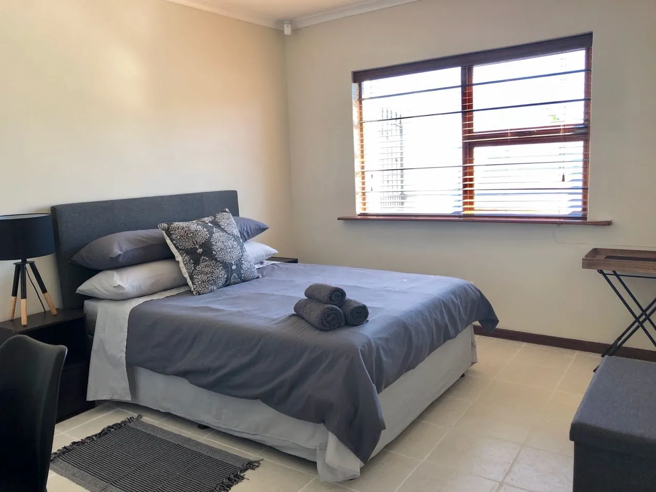 19 on 7th Modern Self Catering Guest Suite photo 3