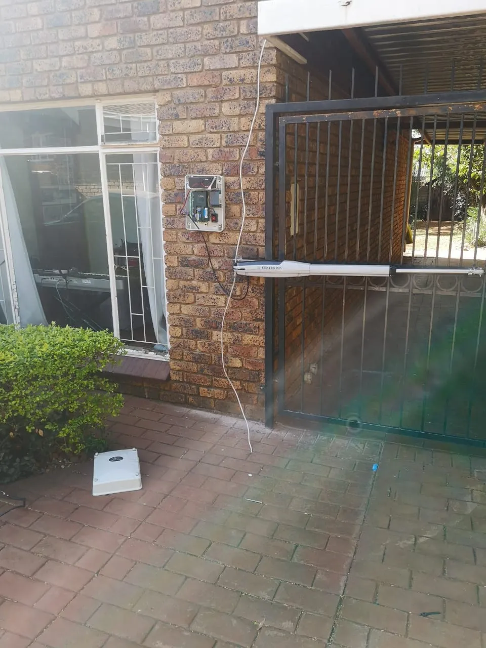 MAMELODI GATE MOTOR INSTALL/REPAIR 0781867133 photo 3
