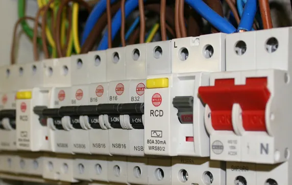 Dedicated Olympus Electricians no call out 07 photo 1